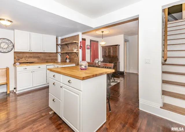 $165,000 | 326 North Vail Street, Geneseo, IL 61254