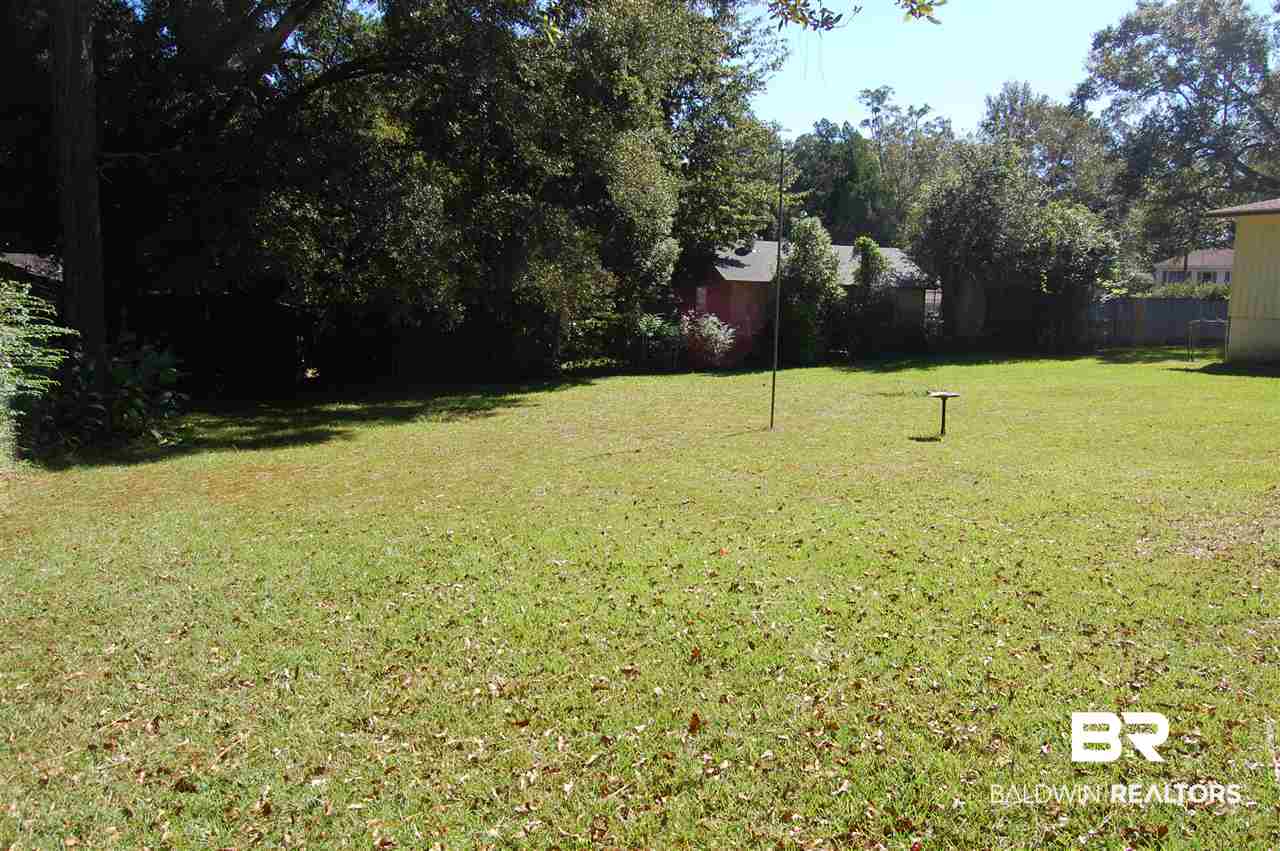 615 Bellangee Avenue Fairhope, AL 36532 - Photo 5 of 13