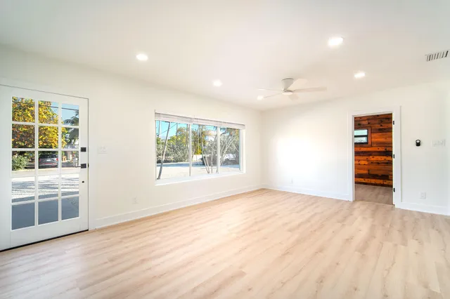 $1,599,000 | 34 Bay Drive, Key West, FL 33040