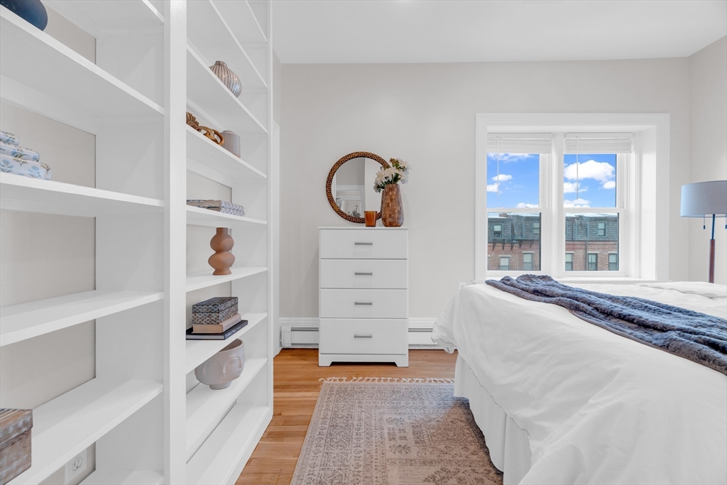 69 Rutland Street, Unit 3 Boston, MA 02118 - Photo 33 of 39 a view of room with cabinets and window