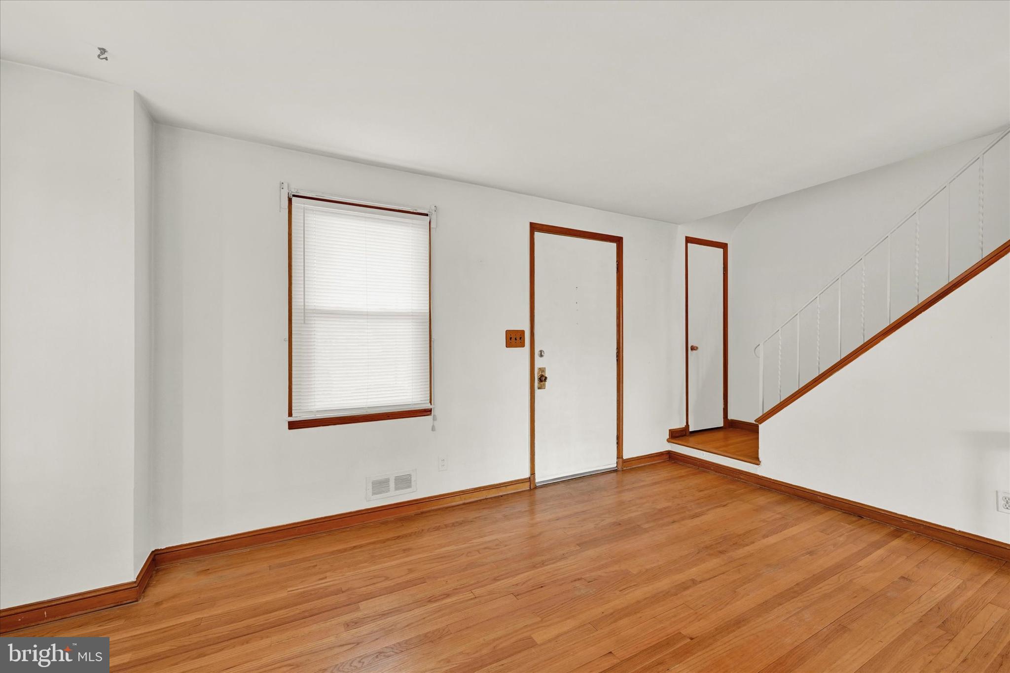 1807 Forrest Road Parkville, MD 21234 - Photo 5 of 31 front door
