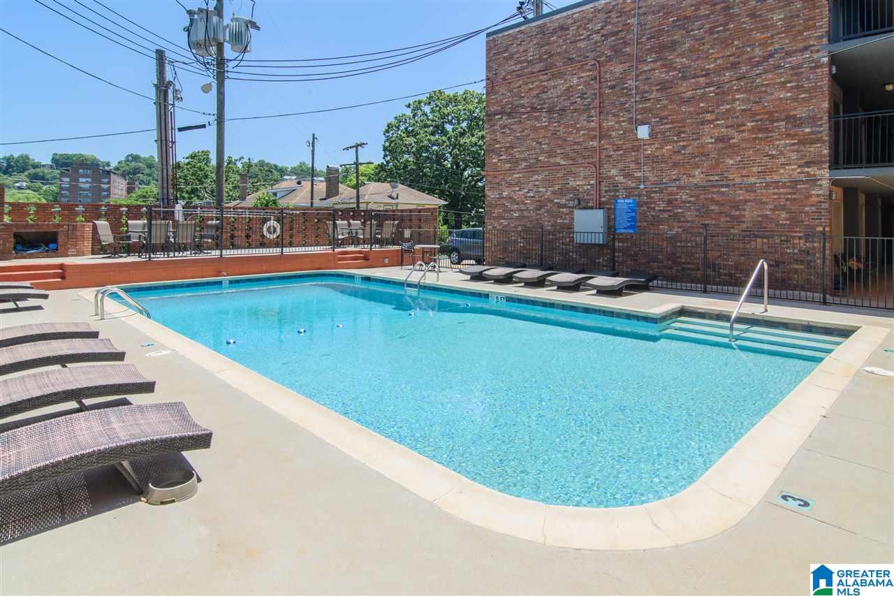 2990 Rhodes Circle South, Unit 213 Birmingham, AL 35205 - Photo 12 of 14