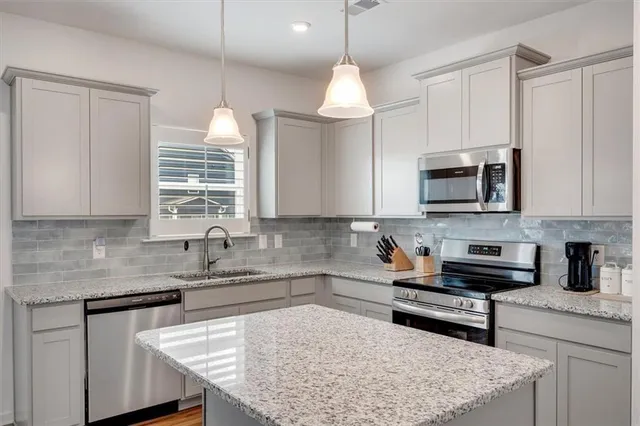 $2,250 | 317 Lucyanna Lane, Cartersville, GA 30120