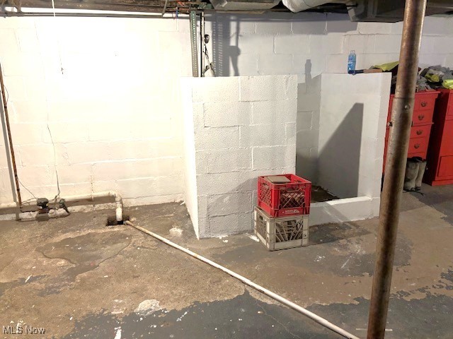 265 Sexton Street Struthers, OH 44471 - Photo 15 of 17 View of unfinished basement