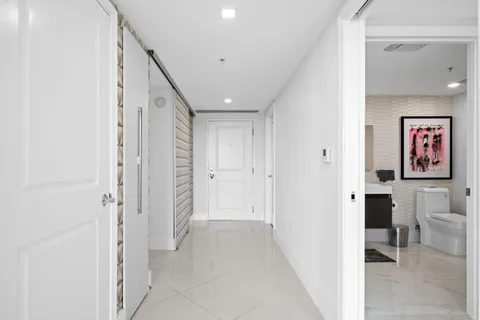 $795,000 | 600 West Las Olas Boulevard, Unit 1712N, Fort Lauderdale, FL 33312