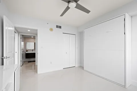 $795,000 | 600 West Las Olas Boulevard, Unit 1712N, Fort Lauderdale, FL 33312