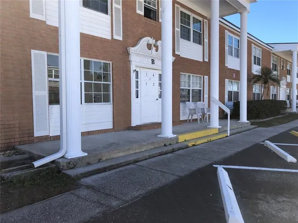 $135,000 | 4158 Tamiami Trail, Unit B3, Port Charlotte, FL 33952