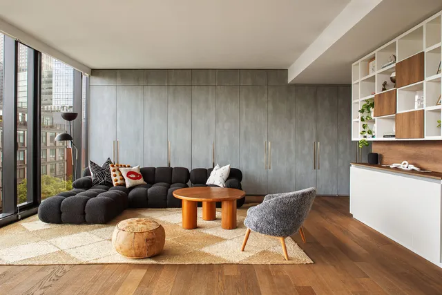 $3,450,000 | 21-30 44th Drive, Unit 6A | Long Island City