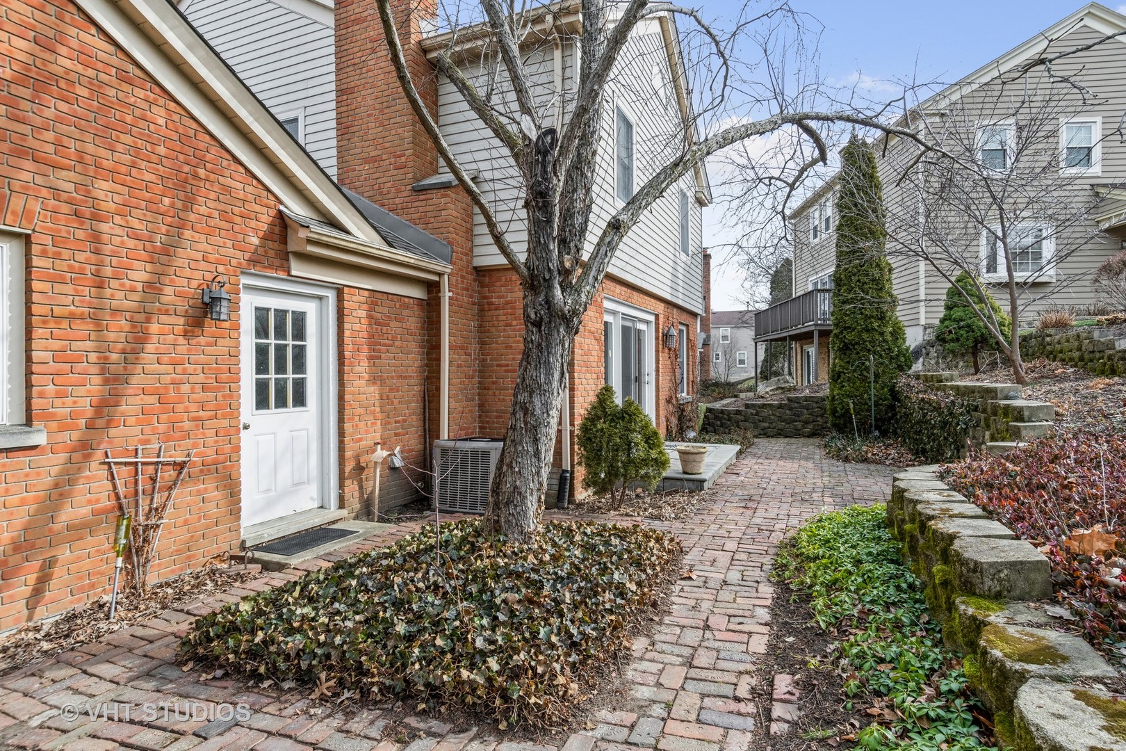 1008 Landing Road Naperville, IL 60540 - Photo 15 of 17 Gallery Image 15