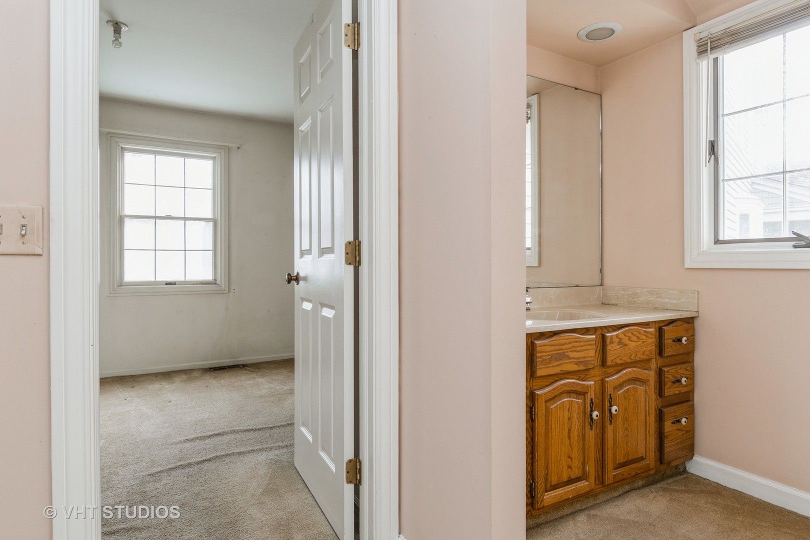 1008 Landing Road Naperville, IL 60540 - Photo 10 of 17 Gallery Image 10