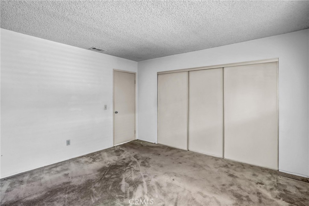 2891 Canyon Crest, Unit 15 Riverside, CA 92507 - Photo 13 of 28