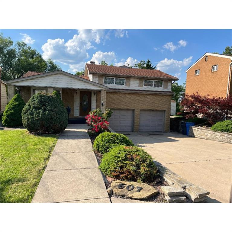 607 Lindsay Road Carnegie, PA 15106 - Photo 1 of 30 Gallery Image 1