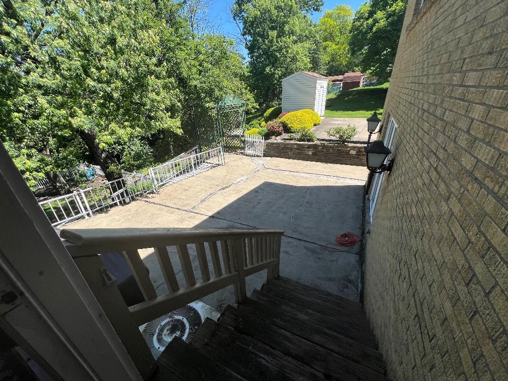 607 Lindsay Road Carnegie, PA 15106 - Photo 16 of 30 Gallery Image 16