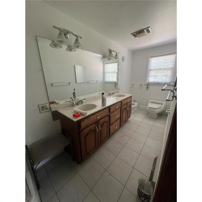 607 Lindsay Road Carnegie, PA 15106 - Photo 8 of 30 Gallery Image 8
