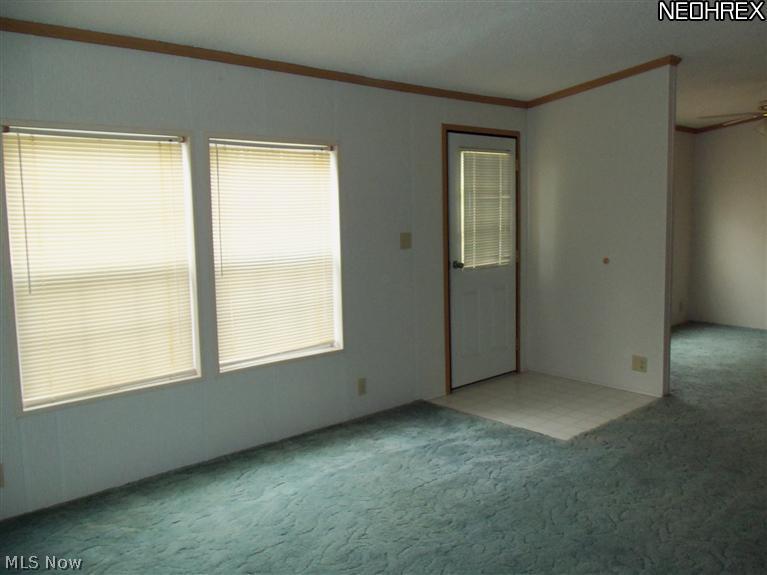 2298 Ragersville Road Southwest Sugarcreek, OH 44681 - Photo 4 of 13 Gallery Image 4