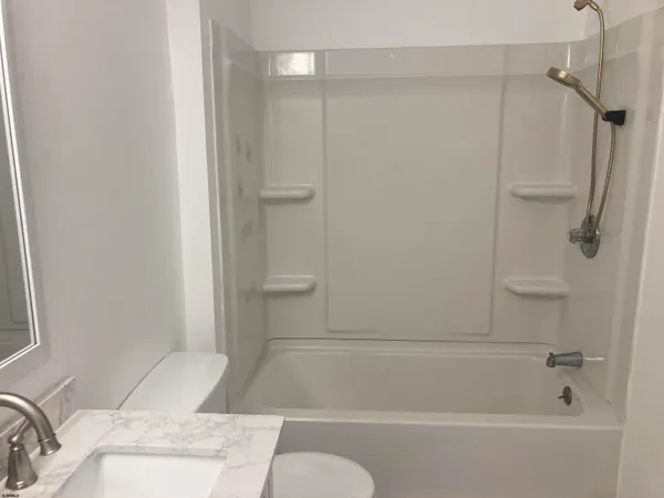 $2,000 | 4520 Concord Place, Unit 4520, Mays Landing, NJ 08330