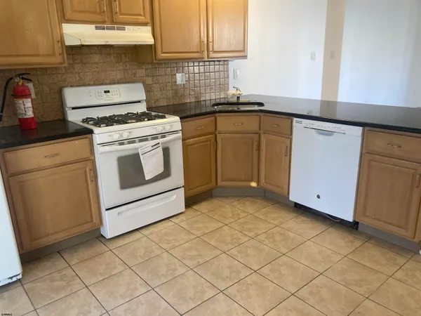 $2,000 | 4520 Concord Place, Unit 4520, Mays Landing, NJ 08330