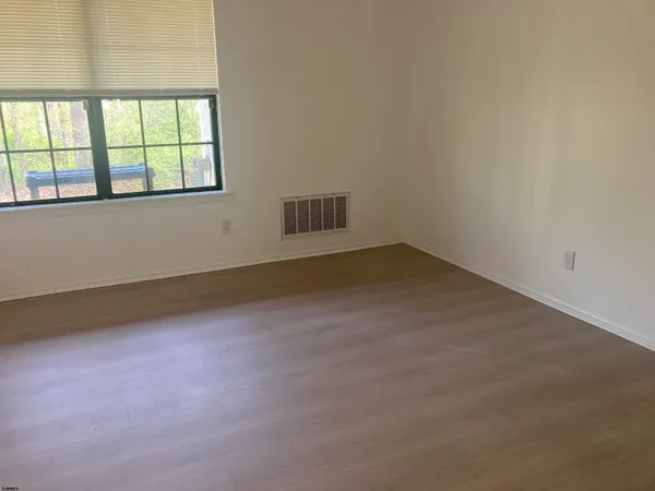 $2,000 | 4520 Concord Place, Unit 4520, Mays Landing, NJ 08330