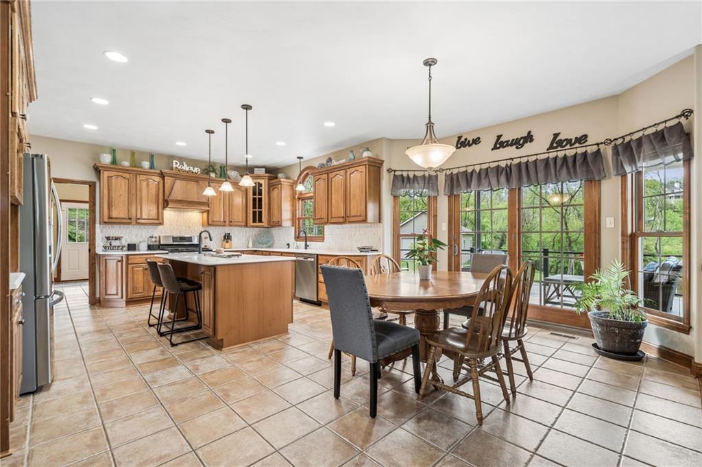1098 Government Road Irwin, PA 15642 - Photo 14 of 50