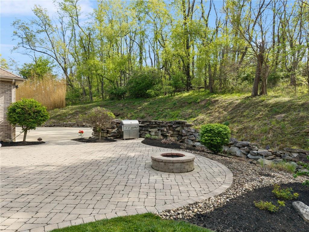 1098 Government Road Irwin, PA 15642 - Photo 42 of 50