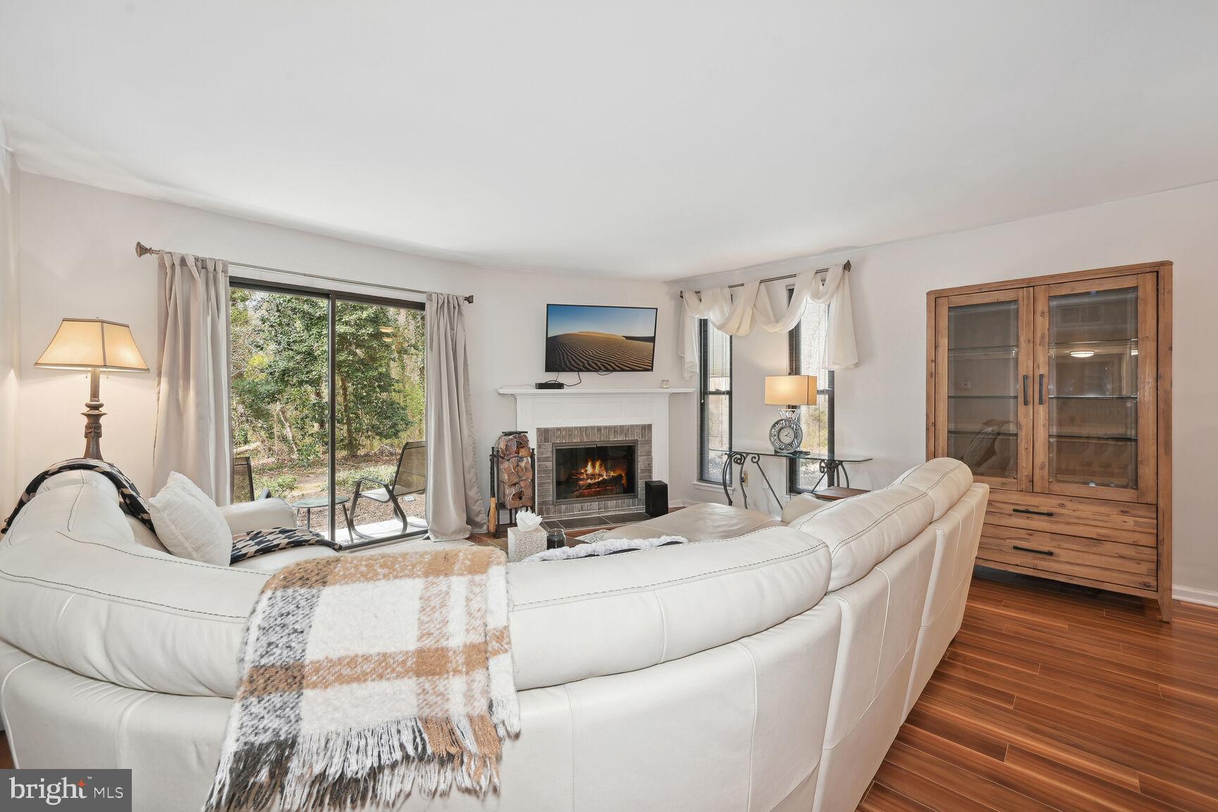 25 South Church Road, Unit 167 Maple Shade, NJ 08052 - Photo 6 of 27 Fireplace/Mantle