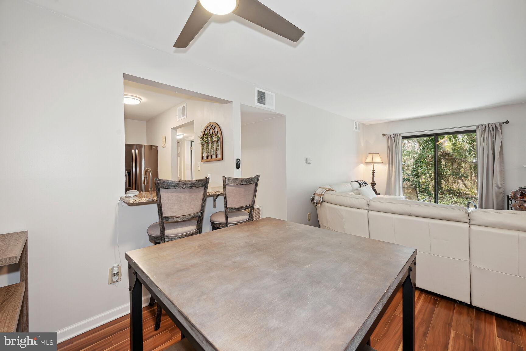 25 South Church Road, Unit 167 Maple Shade, NJ 08052 - Photo 10 of 27 Dining Area Space