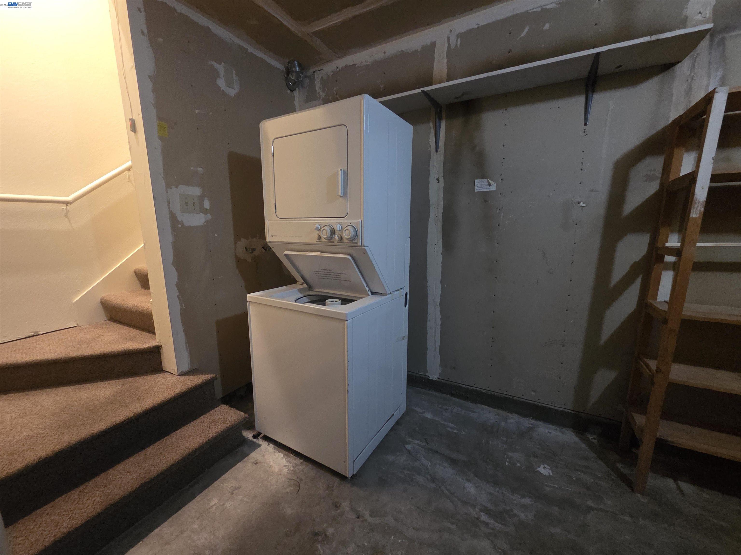 San Ramon San Ramon, CA 94582 - Photo 29 of 30 a utility room with dryer and washer