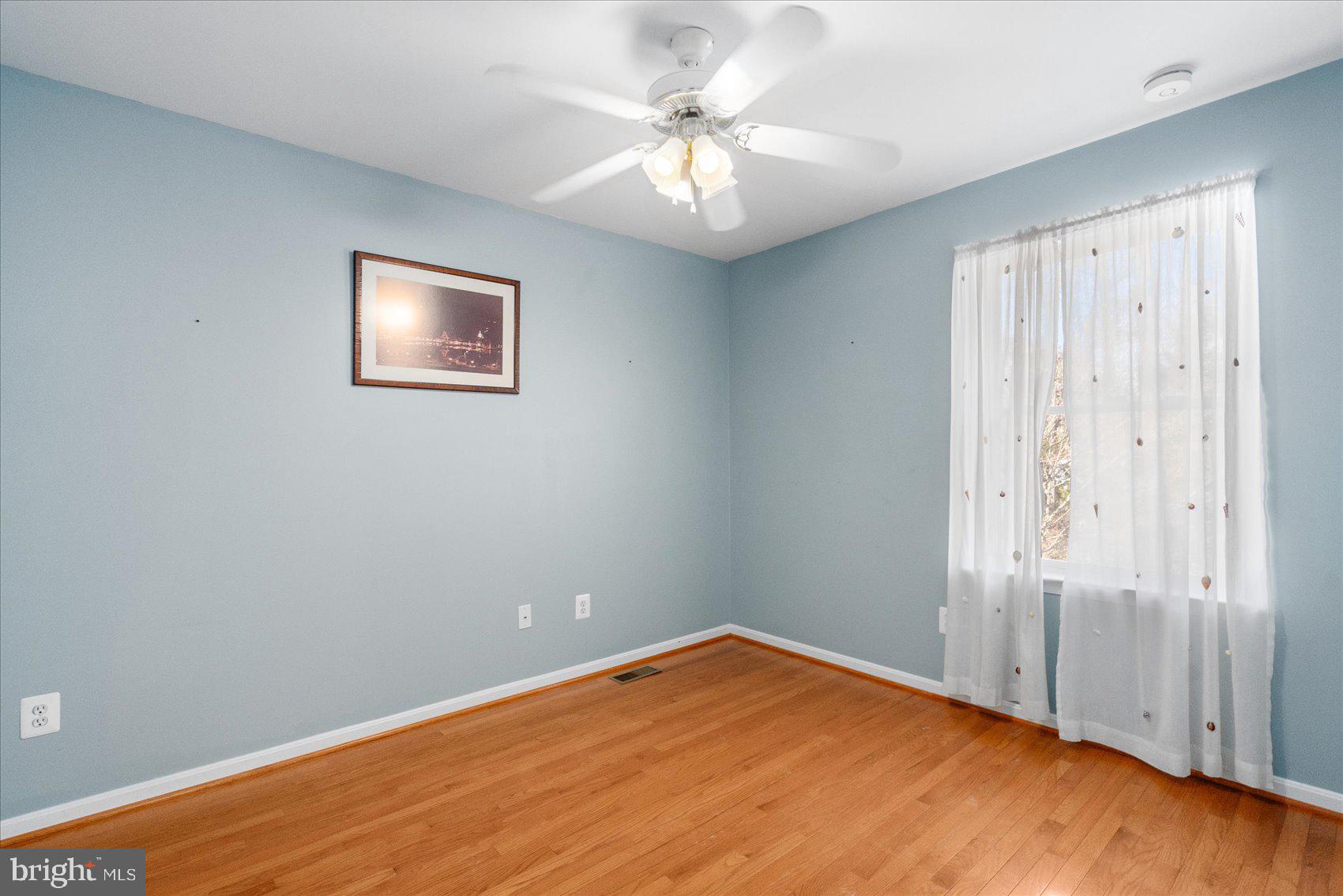 2112 Holly Neck Road Baltimore, MD 21221 - Photo 24 of 40 Bedroom