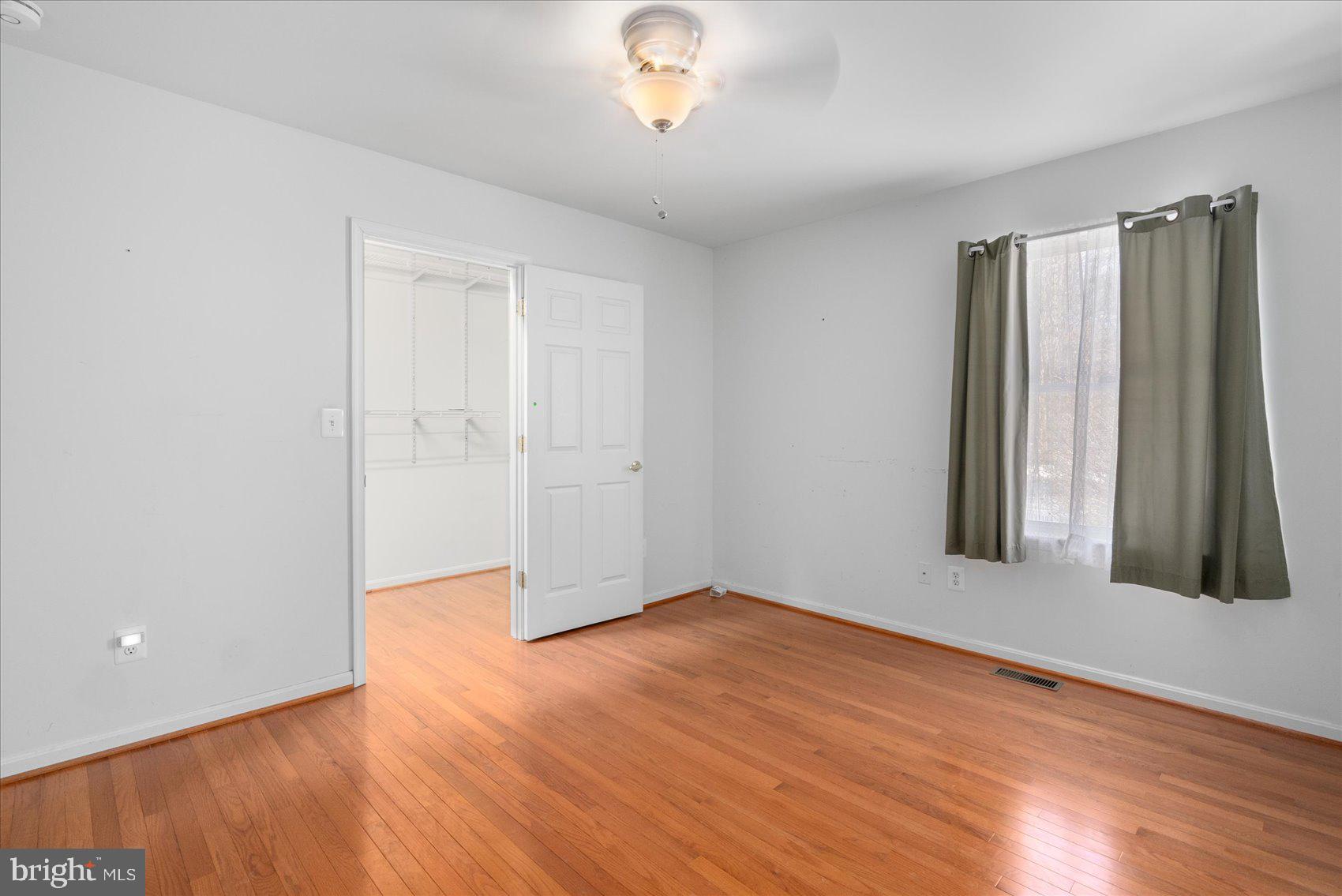 2112 Holly Neck Road Baltimore, MD 21221 - Photo 26 of 40 Bedroom