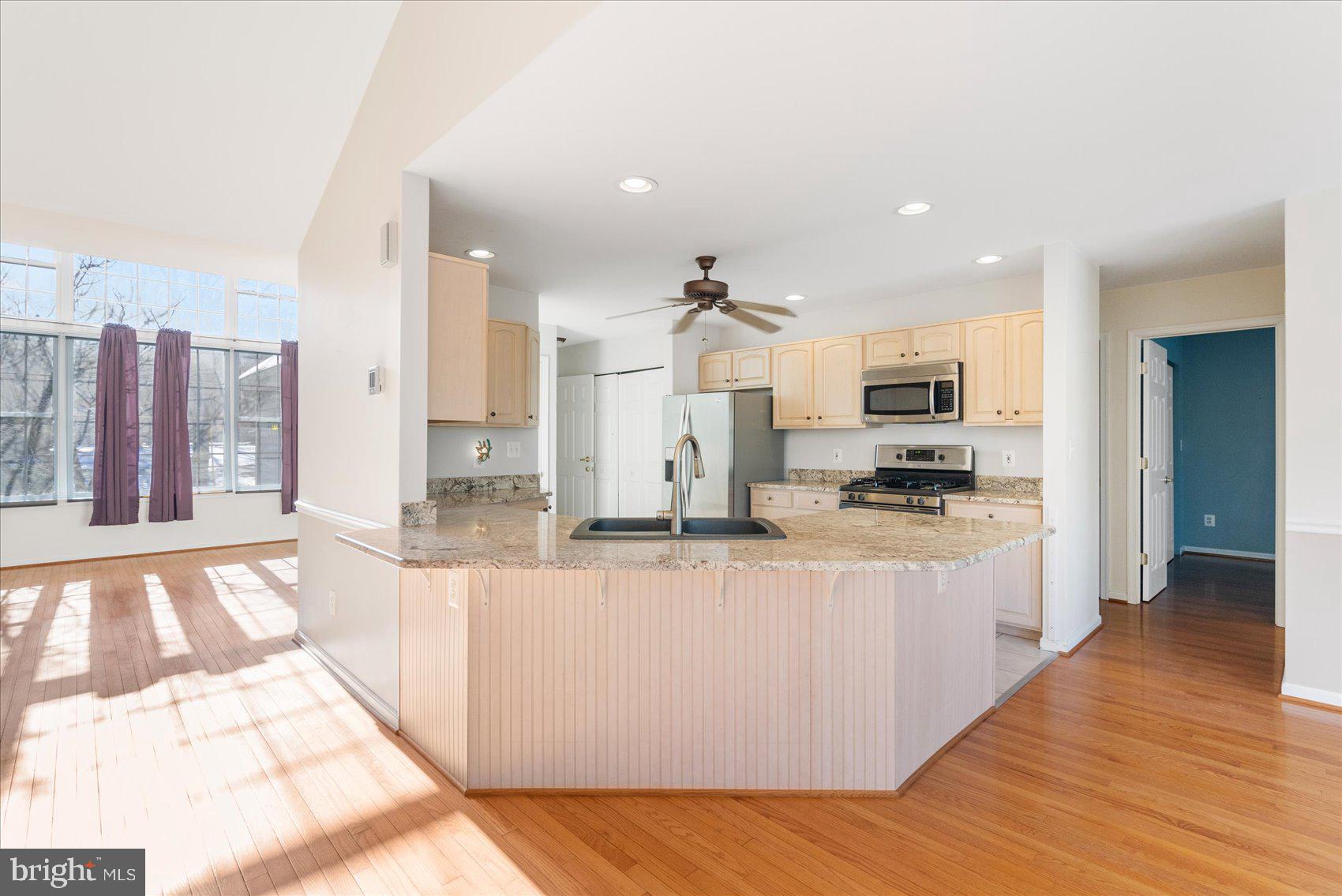 2112 Holly Neck Road Baltimore, MD 21221 - Photo 9 of 40 Kitchen