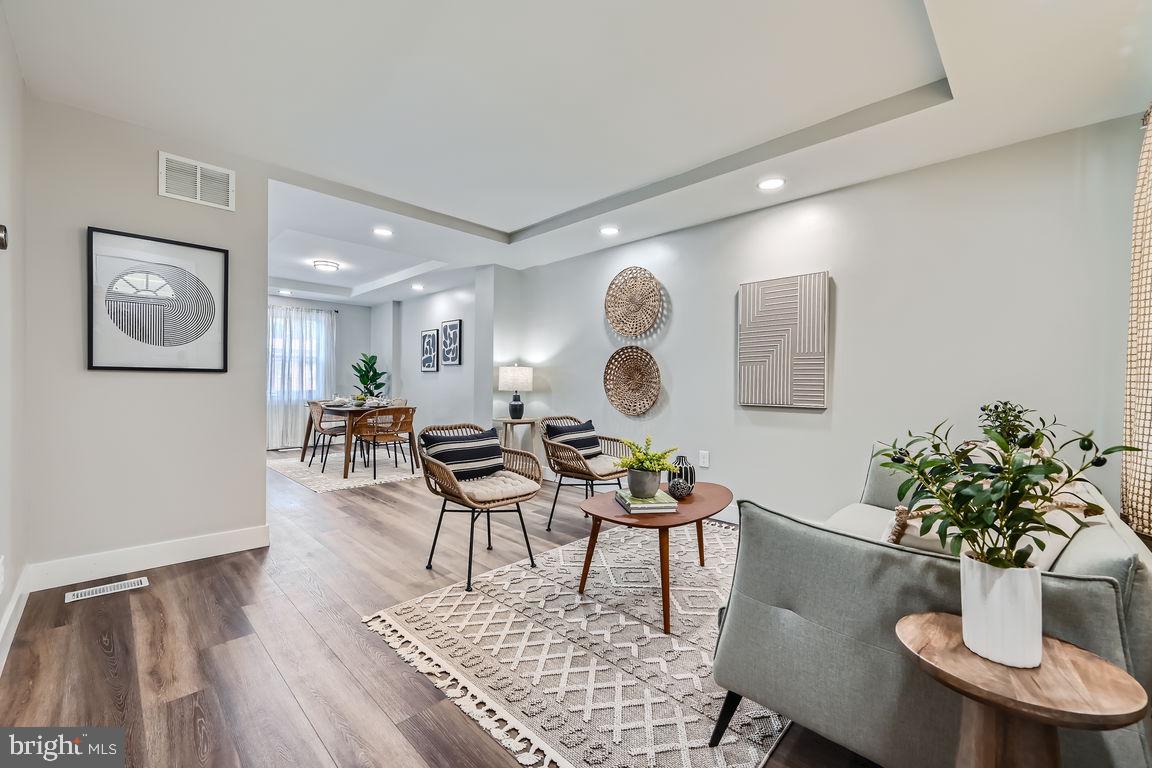 4428 Manorview Road Baltimore, MD 21229 - Photo 5 of 28 Gallery Image 5