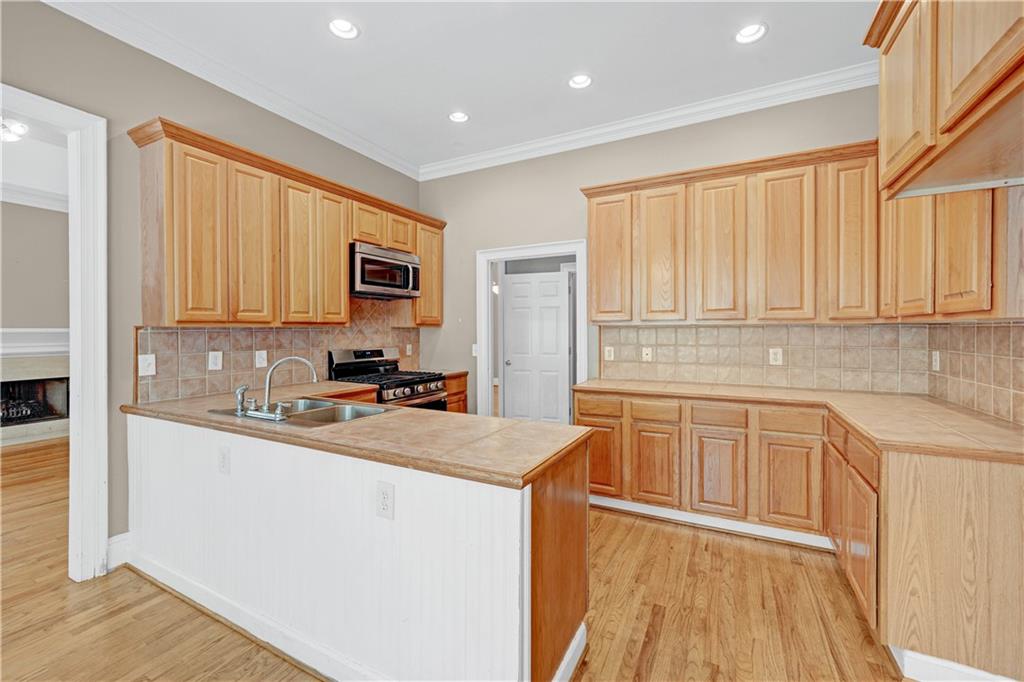 1566 Greyson Ridge Northeast Marietta, GA 30062 - Photo 12 of 52
