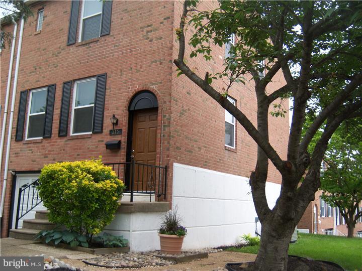 215 Greendale Road Philadelphia, PA 19154 - Photo 1 of 13