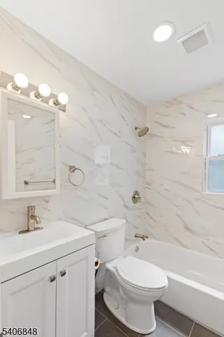 $2,800 | 12 Stanchak Court, Unit 2, Clifton, NJ 07014