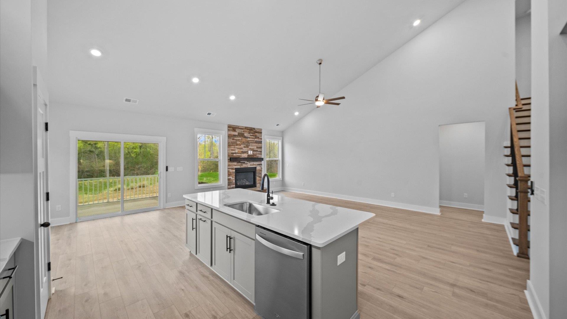 814 Rodin Road Moore, SC 29369 - Photo 5 of 33 Gallery Image 5
