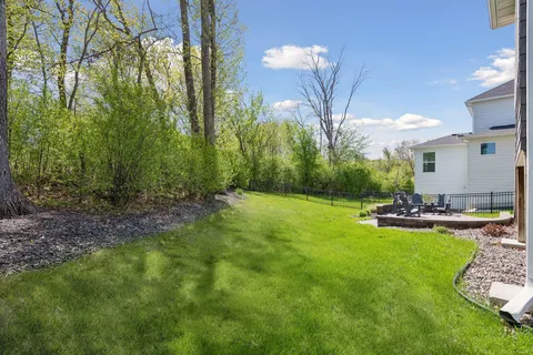 $915,000 | 5450 Yellowstone Lane North, Plymouth, MN 55446