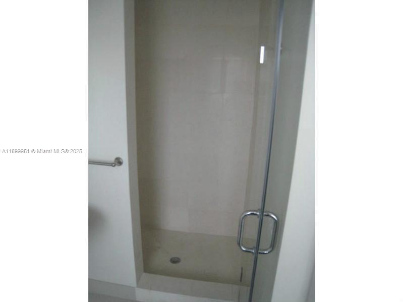 60 Southwest 13th Street, Unit 1900 Miami, FL 33130 - Photo 20 of 95 Master Bdrm Shower