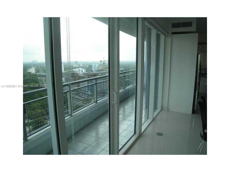 60 Southwest 13th Street, Unit 1900 Miami, FL 33130 - Photo 47 of 95 Pool