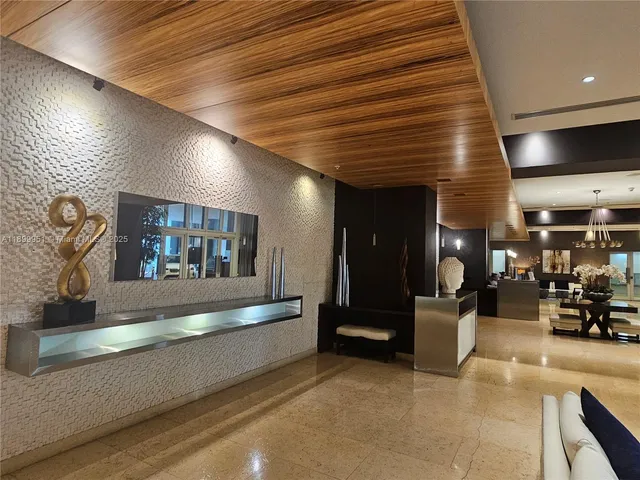 $609,900 | 60 Southwest 13th Street, Unit 1900, Miami, FL 33130