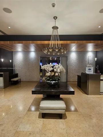 $609,900 | 60 Southwest 13th Street, Unit 1900, Miami, FL 33130