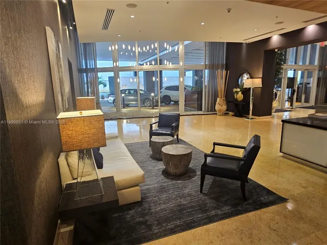 $609,900 | 60 Southwest 13th Street, Unit 1900, Miami, FL 33130