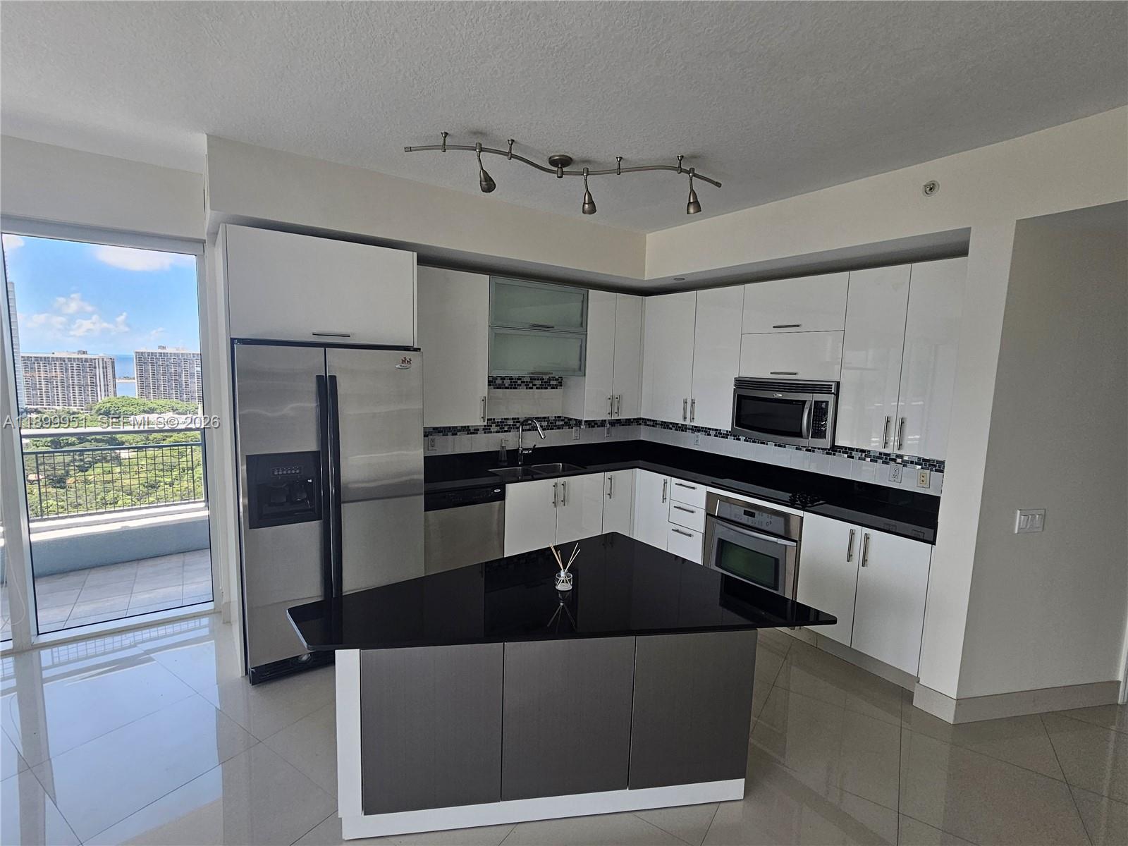 60 Southwest 13th Street, Unit 1900 Miami, FL 33130 - Photo 9 of 96