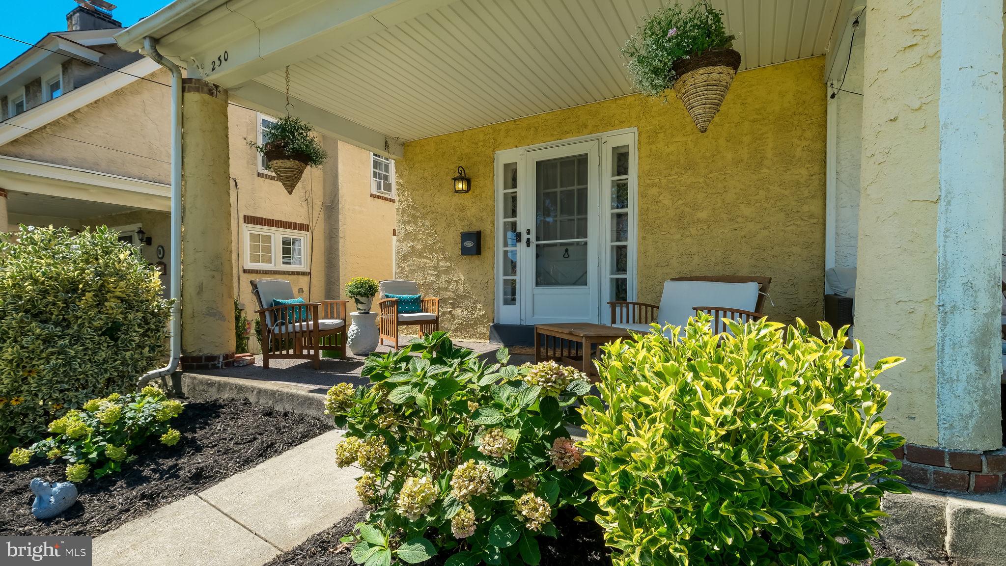 230 Harwicke Road Springfield, PA 19064 - Photo 3 of 29
