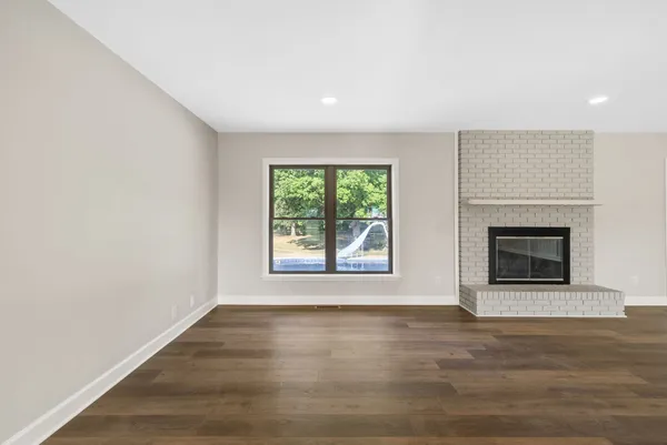 $439,900 | 1345 Shallow Lake Circle, Hopkinsville, KY 42240