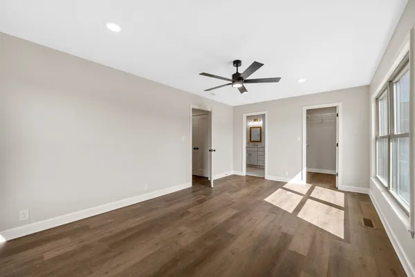 $439,900 | 1345 Shallow Lake Circle, Hopkinsville, KY 42240