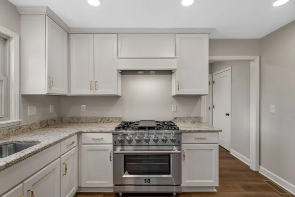 $439,900 | 1345 Shallow Lake Circle, Hopkinsville, KY 42240