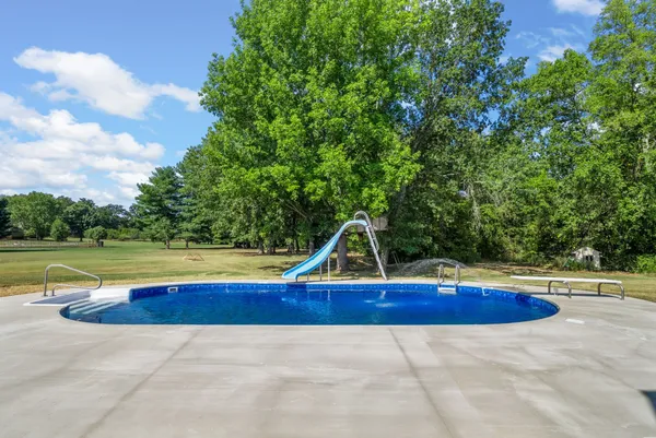 $439,900 | 1345 Shallow Lake Circle, Hopkinsville, KY 42240