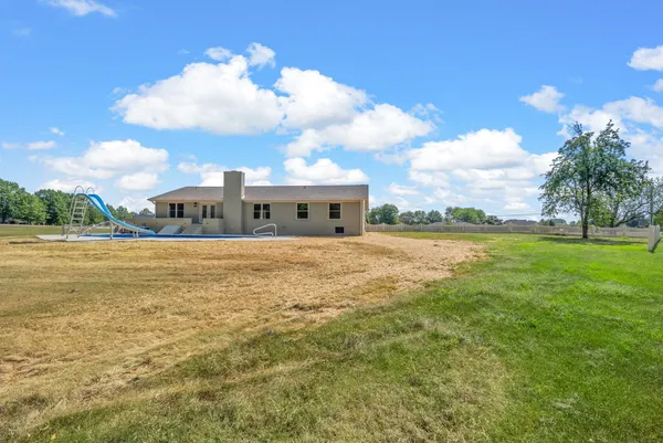 $439,900 | 1345 Shallow Lake Circle, Hopkinsville, KY 42240