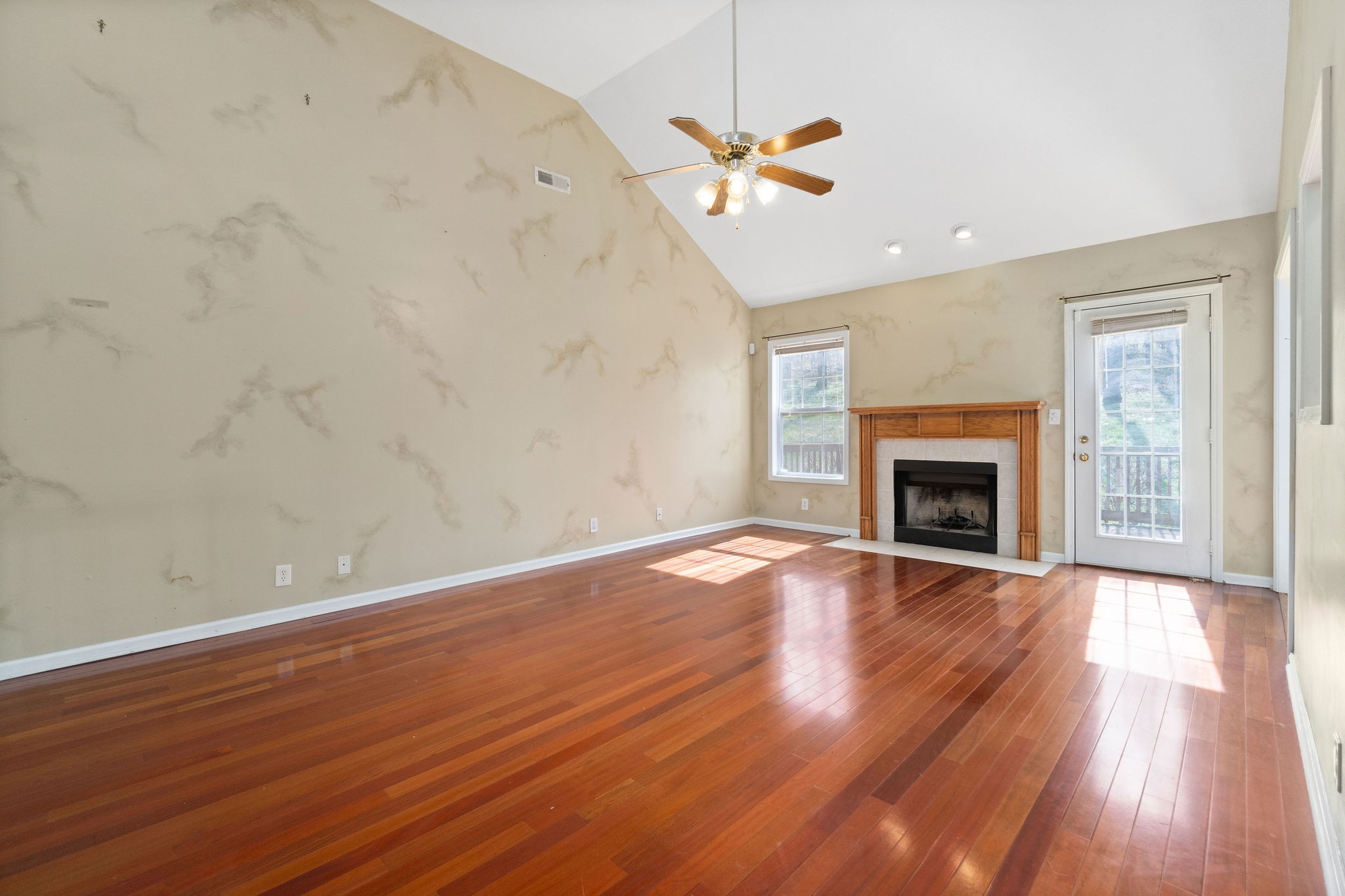 3393 Shivas Road Clarksville, TN 37042 - Photo 4 of 37 Gallery Image 4