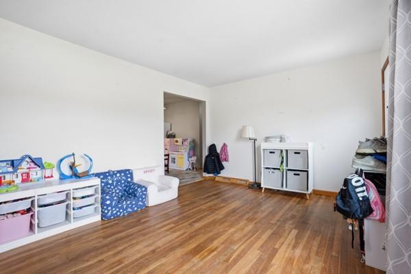 733 Mercer Road Beaver Falls, PA 15010 - Photo 7 of 44